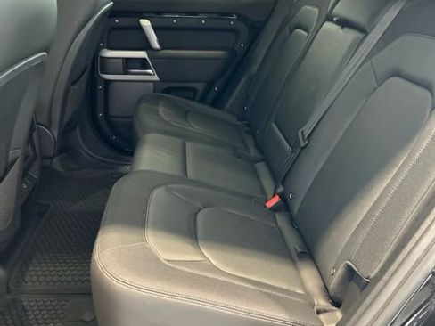 Used 2024 Land Rover Defender 110 X-Dynamic SE AWD/4WD image 19