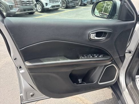Used 2020 Jeep Compass Limited AWD/4WD image 26