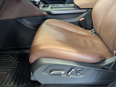 Used 2025 Acura MDX w/ Technology Package image 11