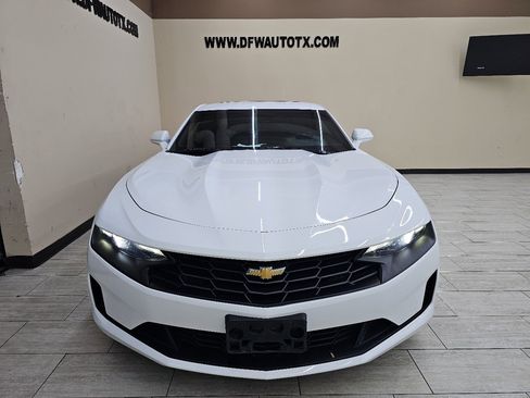 Used 2020 Chevrolet Camaro LT w/ Technology Package image 3