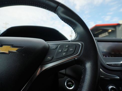 Used 2021 Chevrolet Equinox LT image 21