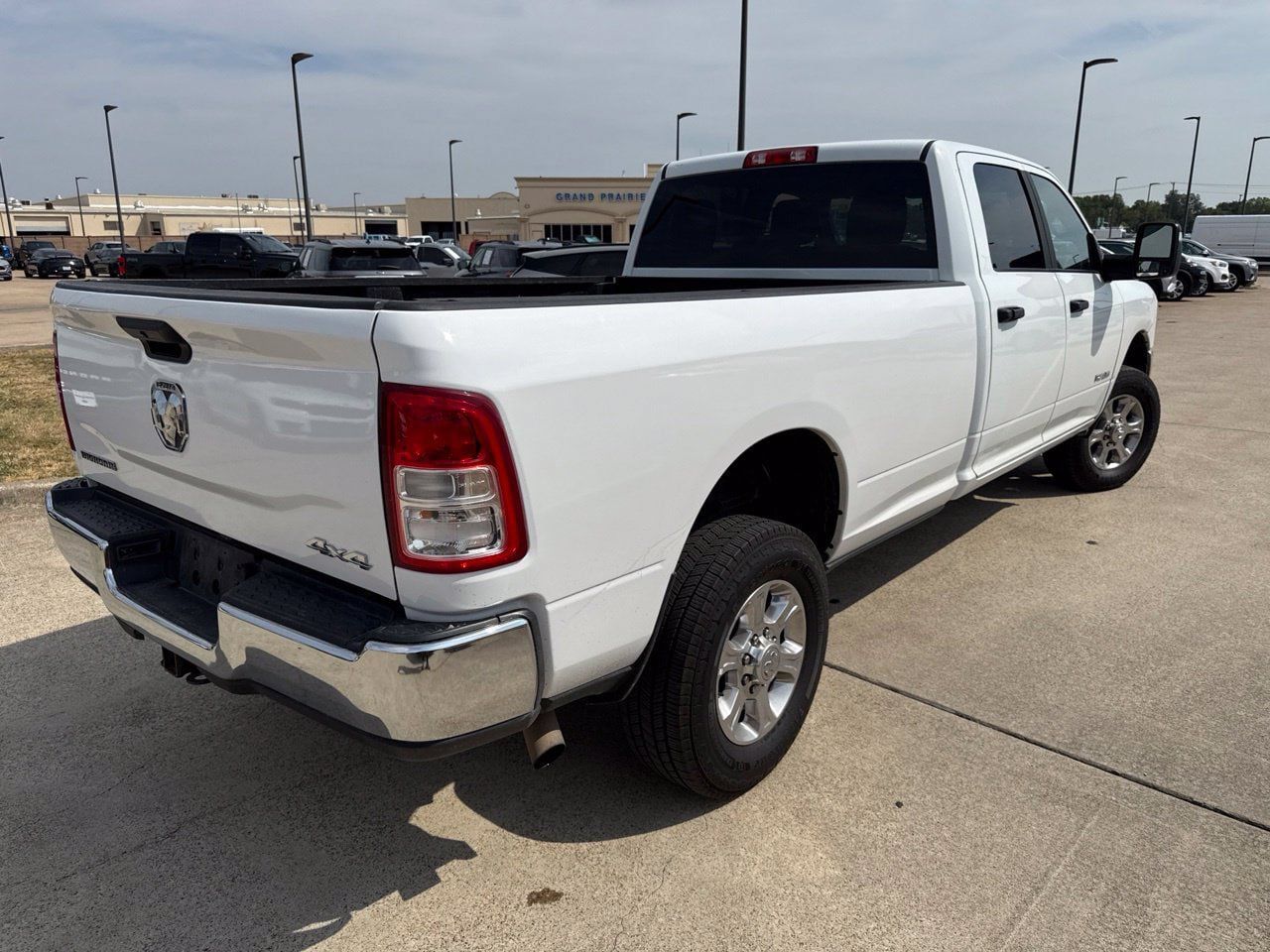 Used 2024 RAM 2500 Big Horn AWD/4WD image 10