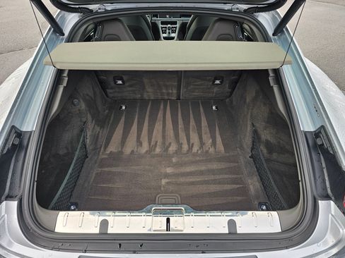 Used 2018 Porsche Panamera 4 image 60