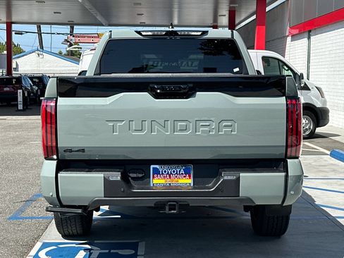 Used 2025 Toyota Tundra Platinum w/ TRD Off-Road Package AWD/4WD image 5