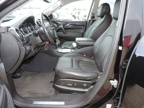 Used 2017 Buick Enclave Leather w/ Enclave Sport Touring Edition image 21