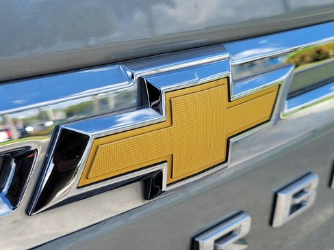 Used 2024 Chevrolet Suburban LT RWD image 10