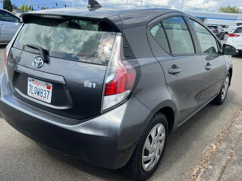 Used 2015 Toyota Prius C Two FWD image 4