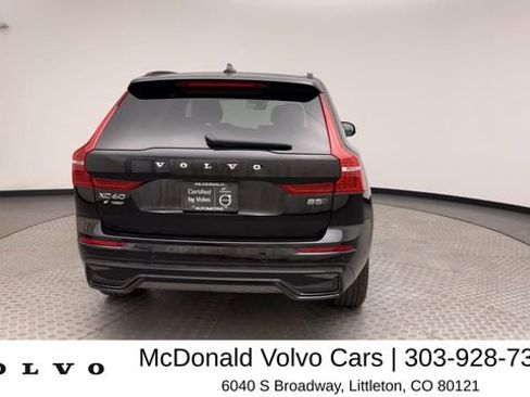 Certified 2025 Volvo XC60 B5 Plus AWD/4WD image 3