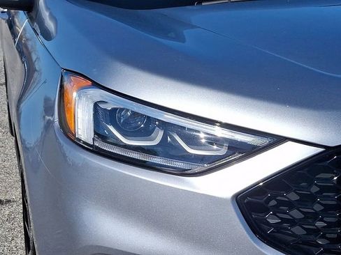 Used 2022 Ford Edge ST w/ Equipment Group 401A image 9