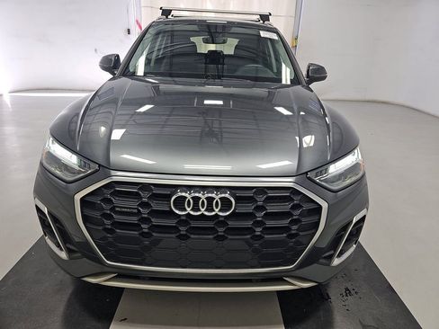 Used 2022 Audi Q5 2.0T Premium w/ Convenience Package image 2
