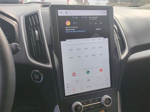 Used 2023 Ford Edge SEL w/ Convenience Package image 24