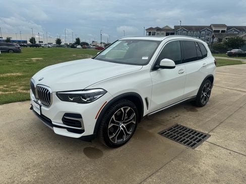 Used 2022 BMW X5 sDrive40i w/ Premium Package RWD image 4