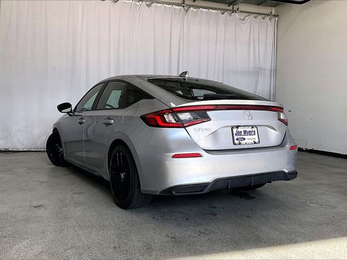 Used 2023 Honda Civic Sport image 5