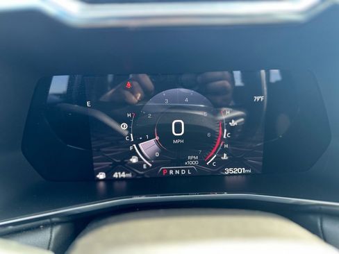 Used 2023 GMC Canyon Elevation w/ Convenience Package image 10