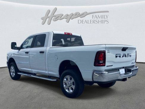 Used 2025 RAM 2500 Big Horn AWD/4WD image 8