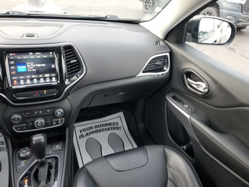 Used 2022 Jeep Cherokee Limited image 16