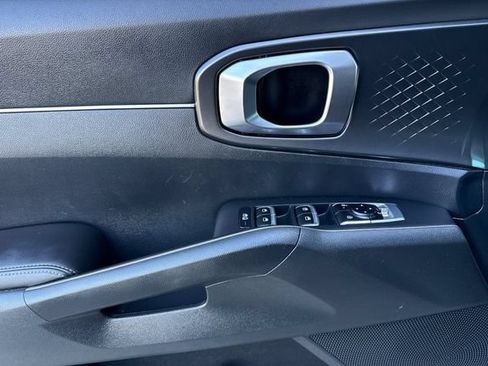 Certified 2025 Kia Sorento EX AWD/4WD image 13
