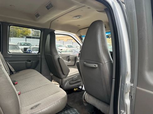 Used 2016 Chevrolet Express 3500 LT w/ LT Preferred Equipment Group image 35