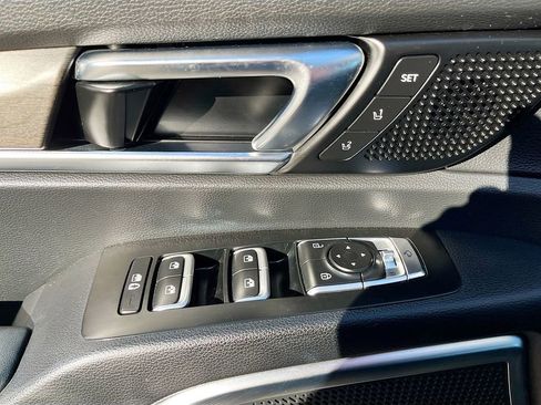 Used 2022 Kia Telluride SX w/ SX Prestige Package image 18