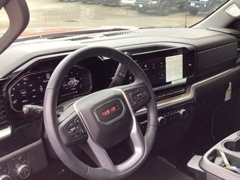 Used 2026 GMC Sierra 1500 Elevation AWD/4WD image 2