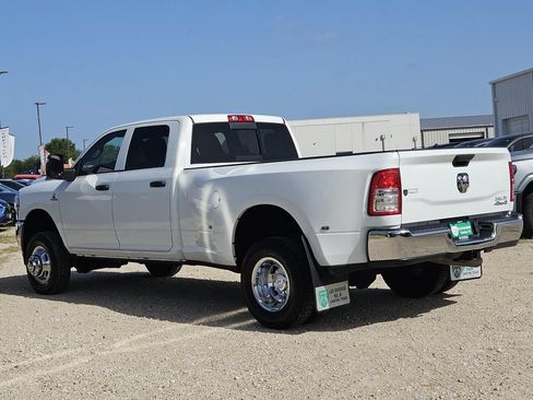 Used 2024 RAM 3500 Tradesman w/ Chrome Appearance Group AWD/4WD image 7