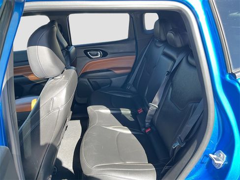 Used 2024 Jeep Compass Limited image 23