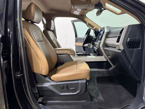 Used 2022 Ford F250 Lariat w/ Lariat Value Package AWD/4WD image 45