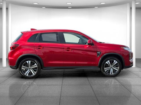 Used 2025 Mitsubishi Outlander Sport SE AWD/4WD image 8