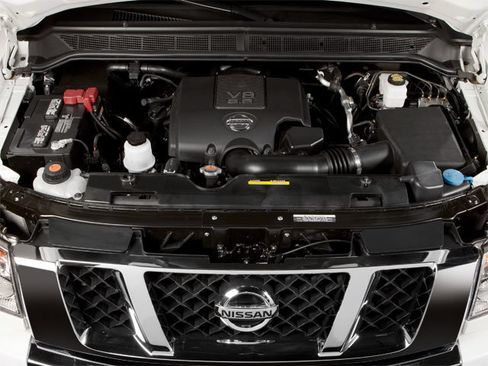 Used 2013 Nissan Titan SL w/ Moonroof Pkg AWD/4WD image 16