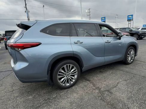 Used 2020 Toyota Highlander Platinum image 8