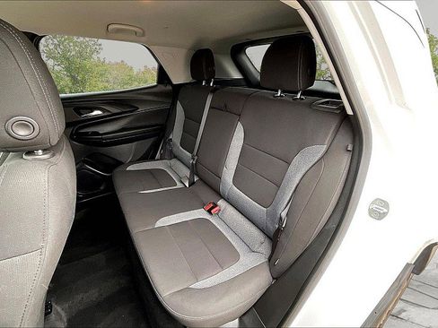 Used 2023 Chevrolet TrailBlazer LT AWD/4WD image 22