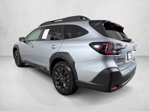 Used 2025 Subaru Outback Onyx Edition AWD/4WD image 6