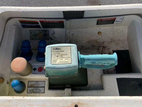 Used 2016 Ford F550 XL 165 W.B. 2D image 44