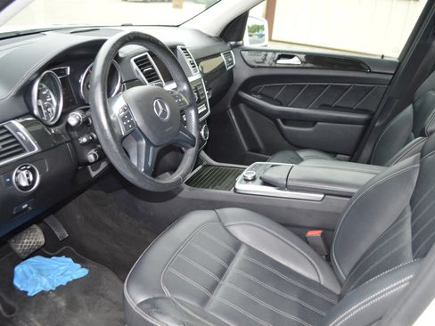 Used 2015 Mercedes-Benz GL 320 BlueTEC 4MATIC image 14