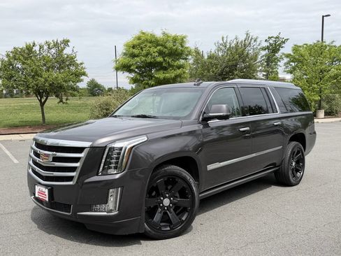 Used 2015 Cadillac Escalade ESV Premium AWD/4WD image 1