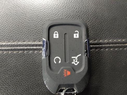 Used 2020 GMC Terrain SLE w/ Driver Convenience Package FWD image 32