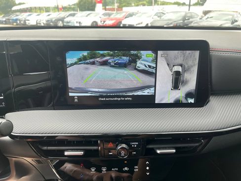 Used 2026 Nissan Kicks SR FWD image 17