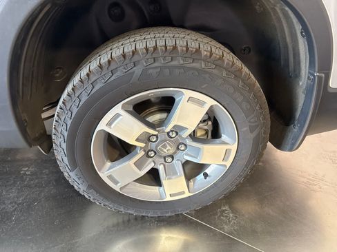 Used 2025 Honda Ridgeline RTL image 9