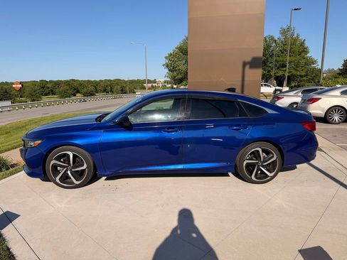 Used 2022 Honda Accord Sport image 29