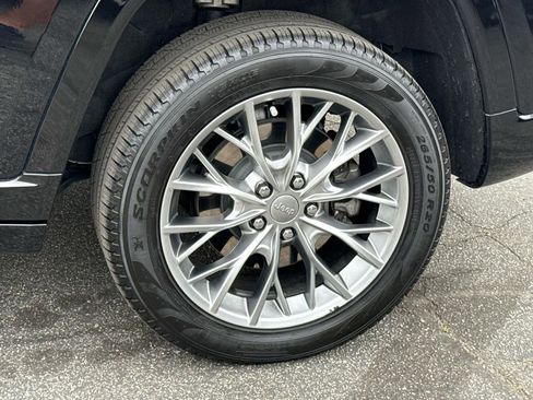 Used 2023 Jeep Grand Cherokee Summit image 42