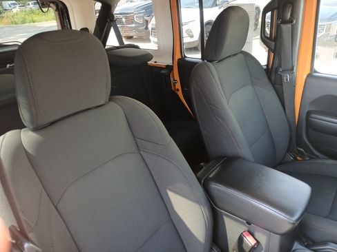 Used 2021 Jeep Wrangler Unlimited Sport AWD/4WD image 21