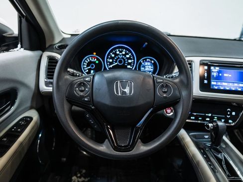 Used 2017 Honda HR-V EX image 25