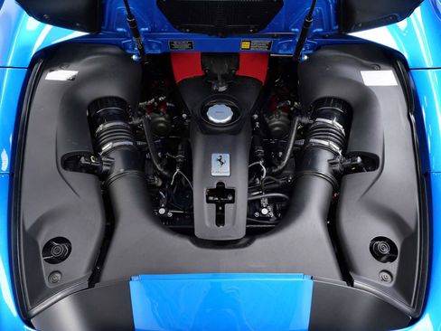 Certified 2023 Ferrari F8 Tributo image 37