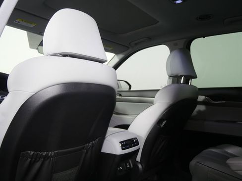 Used 2025 Hyundai Palisade SEL image 18