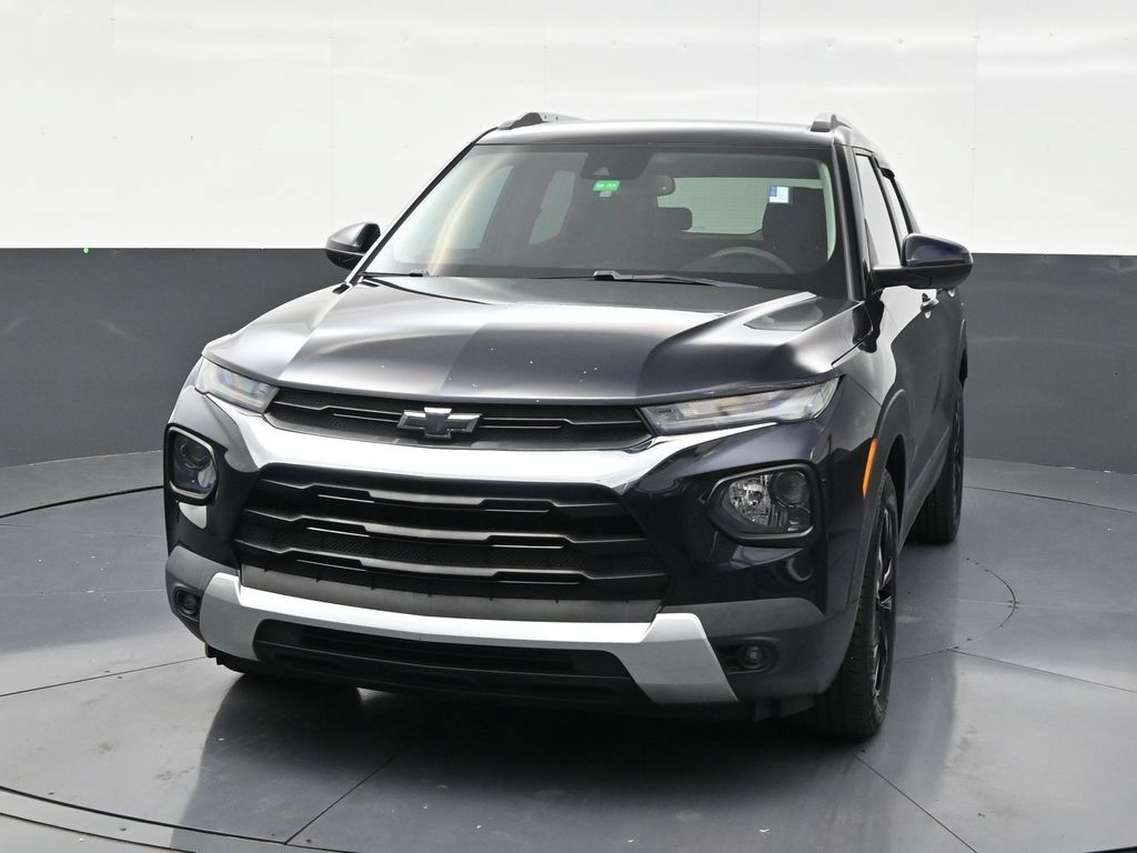 Used 2021 Chevrolet TrailBlazer LT w/ Convenience Package FWD image 8