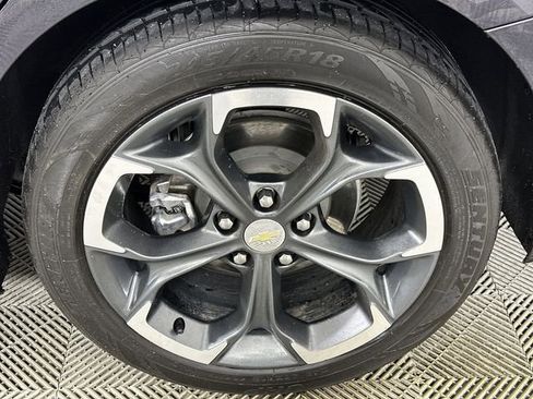 Used 2023 Chevrolet Malibu LT FWD image 34