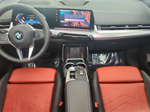 Used 2025 BMW X1 xDrive28i image 21