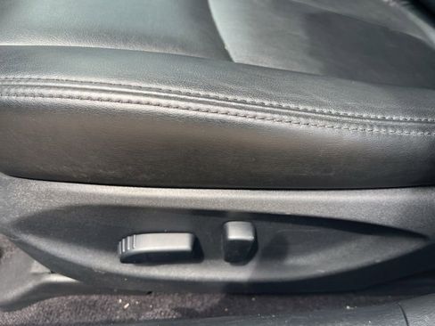 Used 2019 INFINITI Q50 Luxe w/ Cargo Package (L96) RWD image 13
