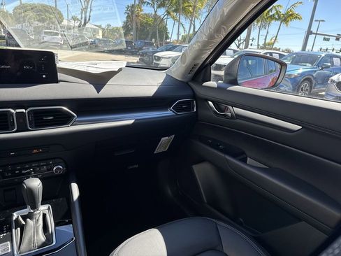 New 2025 MAZDA CX-5 AWD 2.5 S w/ Preferred Package image 15