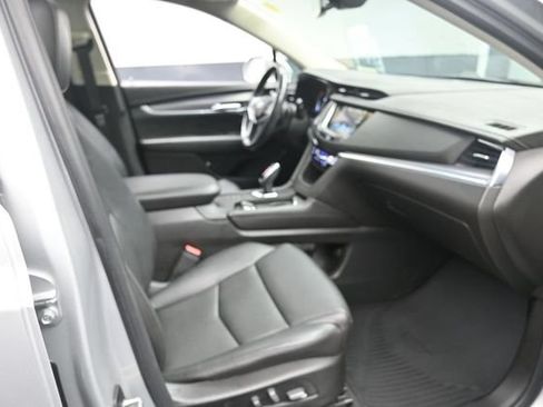 Used 2019 Cadillac XT5 Premium Luxury AWD/4WD image 29